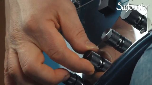 The Sadowsky Bass Preamp & Vintage Tone Control (V.T.C.) смотреть онлайн