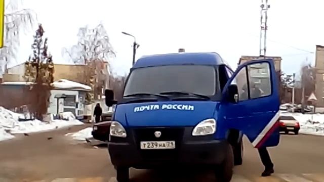 Почта России г. Суворов - парковка на пешеходном переходе. смотреть онлайн