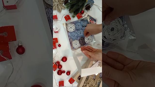 Обзор новогодних подарочных наборов!