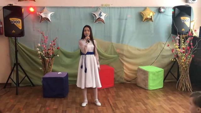 Белая лилия. Поет Мансурова Галия, 12 лет смотреть онлайн