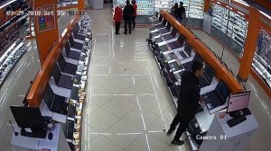 Кража в ДНС Ярославль 29.09.2018