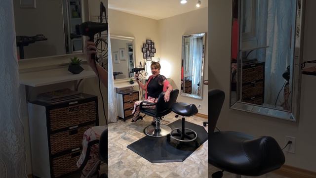 Beauty parlor, haircutting chair in a Mabury Ranch home! смотреть онлайн