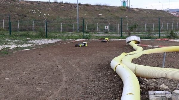 Low Cost Nitro RC Car - Drive, Jump & Top Speed Test - HSP 94166 Backwash