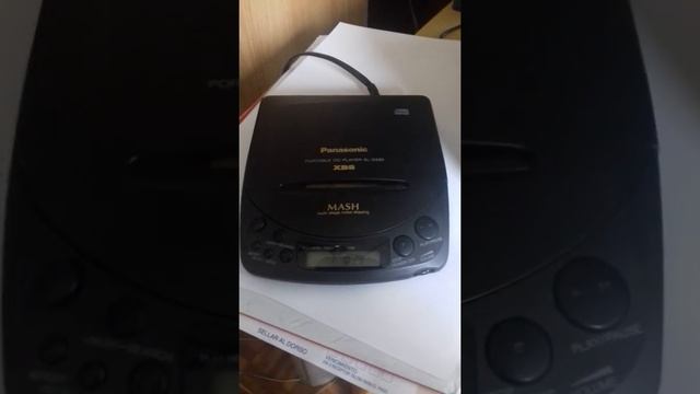 Discman Panasonic SL S 300 . MASH смотреть онлайн