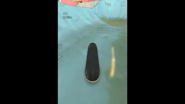 НУБ ПЕРВЫЙ РАЗ ИГРАЕТ В TRUE SKATE (CLASH IOS) смотреть онлайн
