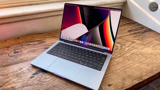 13 Inch vs 14 Inch MacBook Pro: Which One Should You Buy? смотреть онлайн