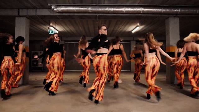 Brooke Candy, Iggy Azalea - CUM | VOGUE FEM choreo by @raidas.petrauskas смотреть онлайн
