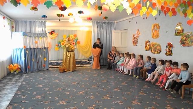 Праздник осени 1 часть . Младшая группа . 01.11.2017 смотреть онлайн