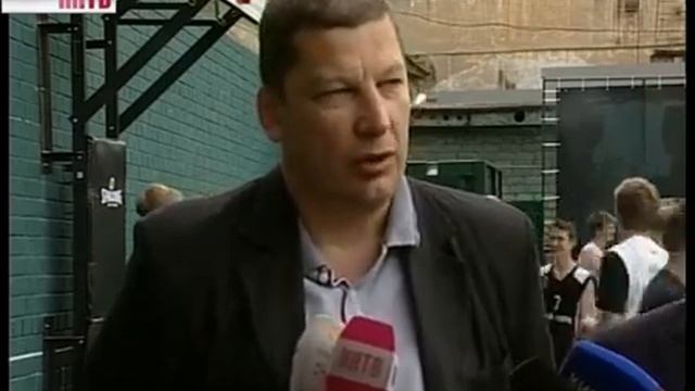 Стритбольная площадка в парке имени Свердлова смотреть онлайн