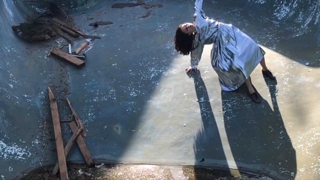 RAIN PHOENIX - Time is the Killer ft. Michael Stipe (piano version) [Official Video] смотреть онлайн