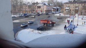Горит машина в Соликамске