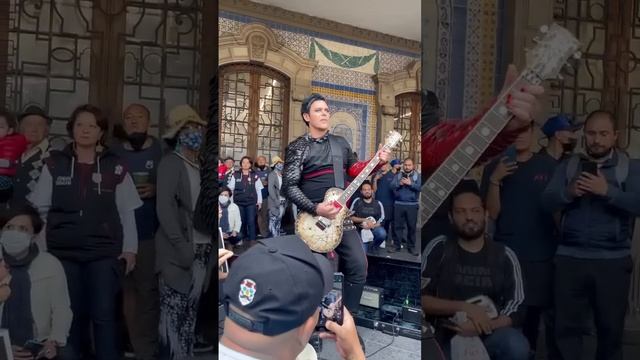 Rammstein Richard Kruspe RZK Play Du hast on the street Mexico exclusive 03.10.2022 live fun new смотреть онлайн