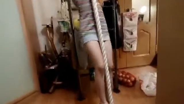 Как правильно лазать по канату смотреть онлайн