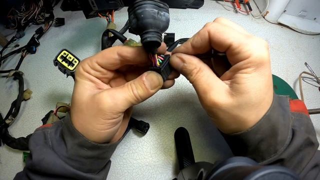 Как разбирать разъемы автомобильной проводки (ч.2) смотреть онлайн