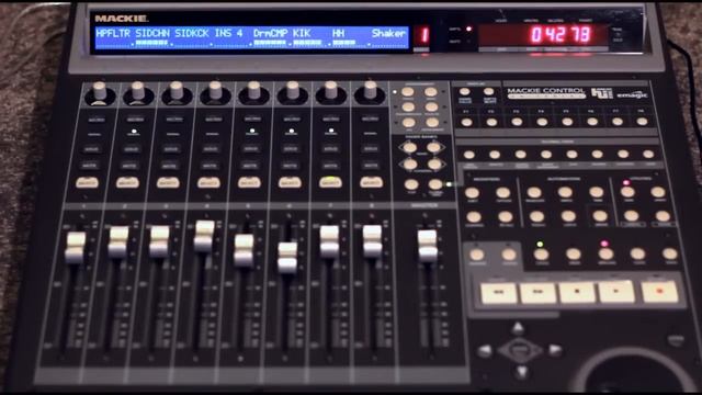 FL Studio & Mackie Control Universal (see info for setup links) смотреть онлайн