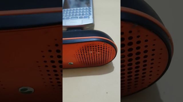 Sony ericsson p990 with portable speaker mps-75 смотреть онлайн