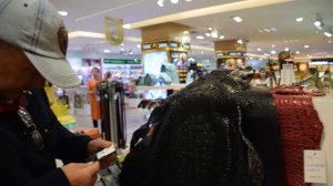 Вьетнам. Где купить изделия из Кожи Крокодила. Цены на продукты и вещи.