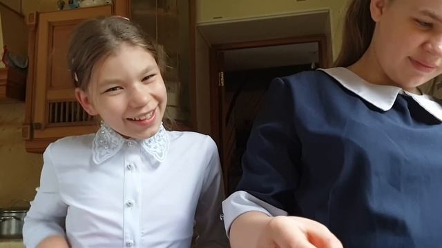 Чем кормят детей в школе?Какие оценки получили смотреть онлайн