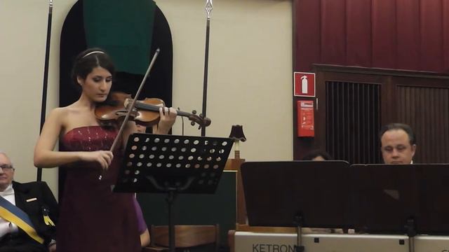 Me playing Liebesgruss - Edward Elgar смотреть онлайн