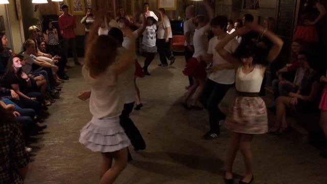 Сальса касино - парни делают Вакунава девушкам :) смотреть онлайн