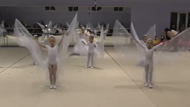 Танцы Кропоткин//Баккара//Первый Танец Баккарят смотреть онлайн