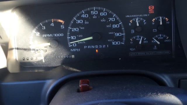 How to Shift From 2 to 4 Wheel Drive on a Chevrolet Truck смотреть онлайн