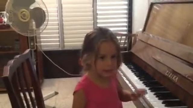 В Музыку Шаг за Шагом: 9 Второй урок по фортепиано - учим пальцы смотреть онлайн