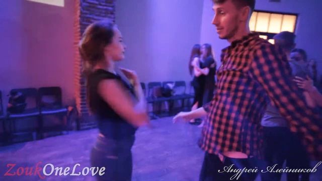 #ZoukOneLove Александр Гаврилов и Юлия Галиева #Zouk improvisation смотреть онлайн