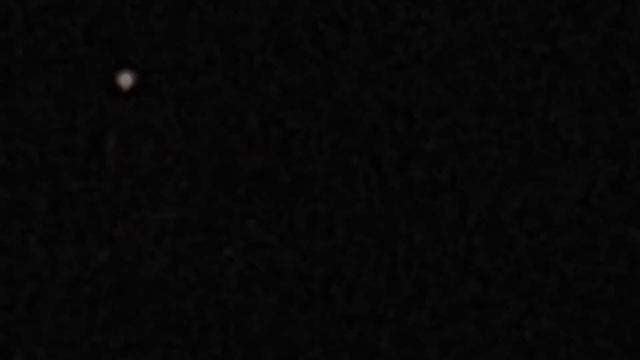 Непонятный объект в небе Ночью часть неба засветилось красным цветом смотреть онлайн