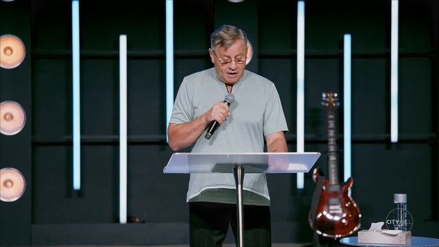 Чью чашу я пью? - Сергей Яковлев смотреть онлайн