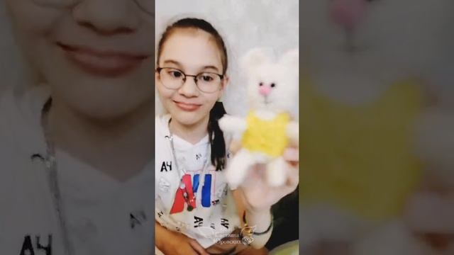 Зайцы на каникулах. Валяние из шерсти смотреть онлайн