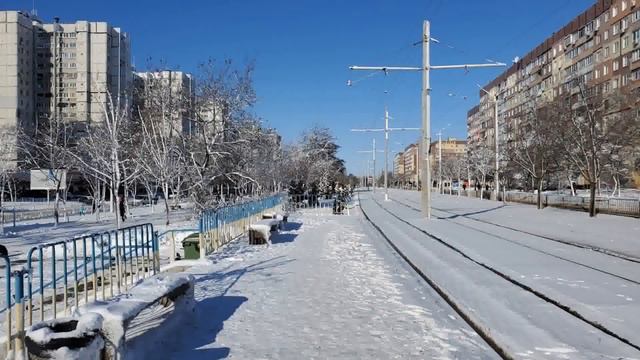 Пр.Мира .Зимний солнечный денек на ж/м Левобережный -3. Днепр. смотреть онлайн