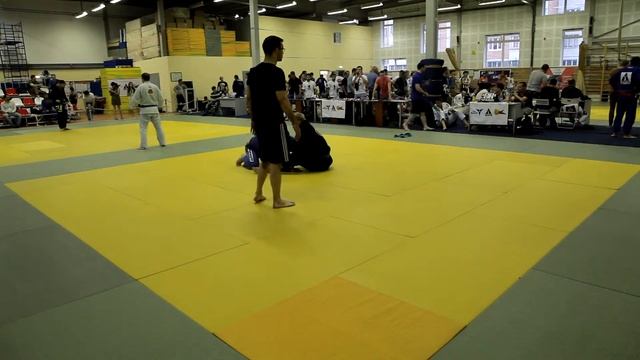 R.I.O. BJJ 2013. Купреев Андрей (Людус) vs Свиродов Стас (Стрела Alliance) смотреть онлайн
