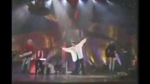 ПОЁТ ФЕЛИКС ЦАРИКАТИ