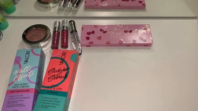 Покупки: ESSENCE BERRY ON... ? и не только ПОДРУЖКА/УЛЫБКА РАДУГИ смотреть онлайн