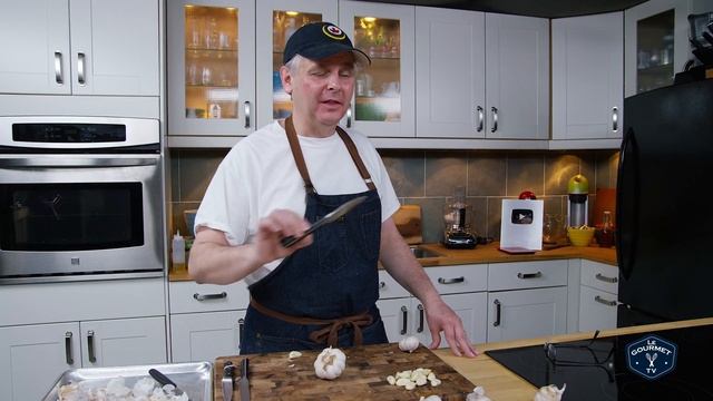 How To Do The #GarlicHack Garlic Peeling TRICK Secret Revealed смотреть онлайн