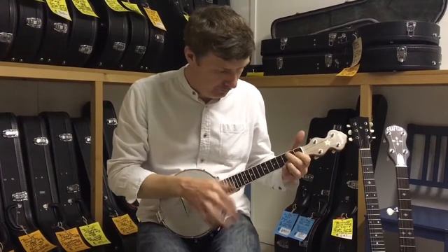 Pilgrim VPUB Performer ukulele banjo смотреть онлайн
