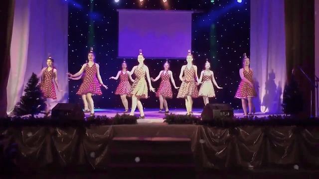 Образцовая хореографическая студия "Ритм" - Mambo №5 смотреть онлайн