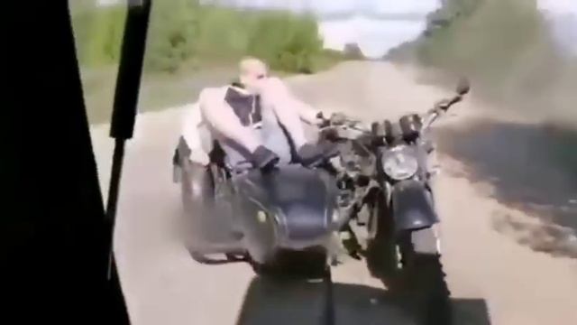 Итс май лайф на мотоцикле | Russian motorheads very funny video! It's my life! смотреть онлайн