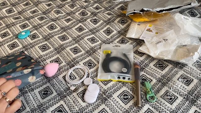 ? Заказ АЛИЭКСПРЕСС | кот сожрал провода ? любимые кисти, трусики , ЗАРЯДКА для ЧАСОВ, косметичка смотреть онлайн