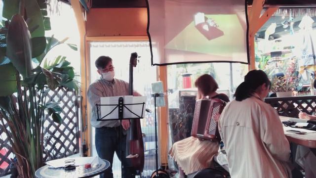 First try on Flambée Montalbanaise with contrabass and clarinet♪ смотреть онлайн