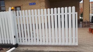 Откатные ворота из евроштакетника