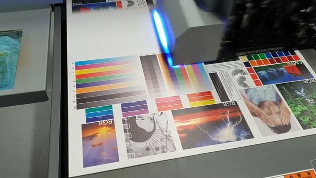 Сувенирный УФ принтер Artis UVF6090 DG CE4 смотреть онлайн