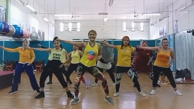 #zumba #zin89 SE TE NOTA - LELE PONS Ft.GUAYNAA | ZUMBA ZIN 89 | Reggaeton / Urbano