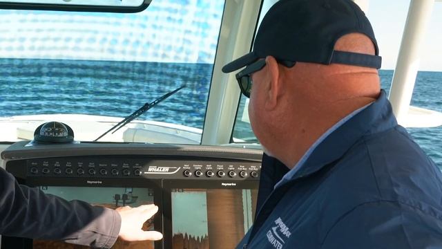 Boating Tips | Raymarine Edition: RealVision 3D Gives True 360° View of Underwater Landscape смотреть онлайн