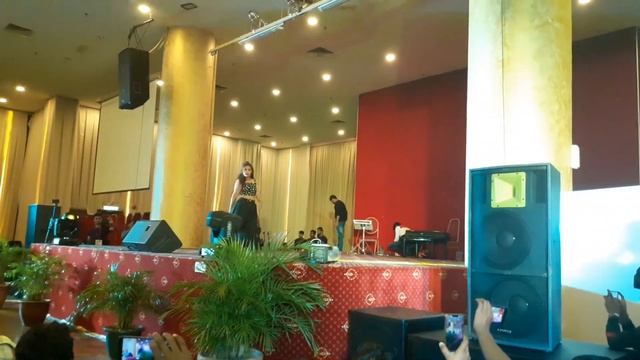 Man chyauna git stage program смотреть онлайн