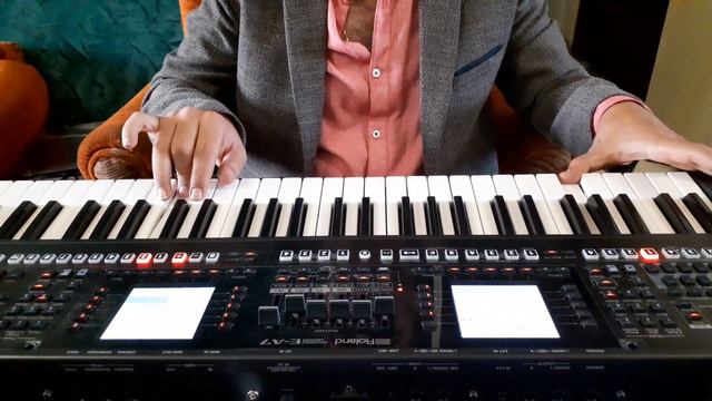 موسيقي انت عمري أم كلثوم عزف وائل ألكسندر ب roland ea7 смотреть онлайн