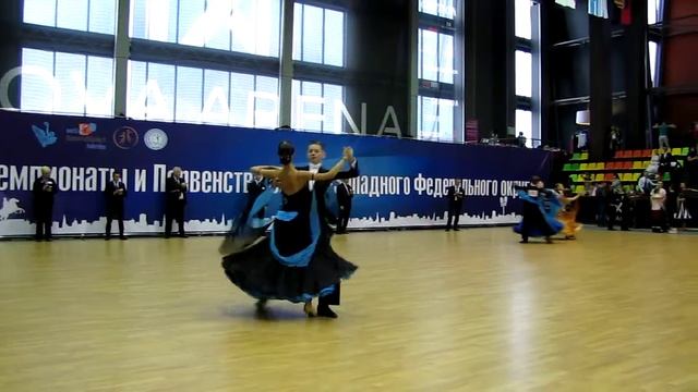 Венский вальс (Юниоры-2 E класс) 18.01.2019 Чемпионаты и Первенства Санкт-Петербурга - 2019 смотреть онлайн