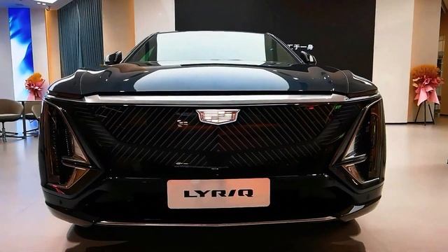 ТИШИНА И РОСКОШЬ: Новый Cadillac Lyriq 2023. Электр внедорожник класса люкс! смотреть онлайн