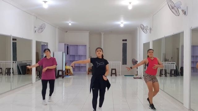 Monotonía - Shakira, Ozuna | Bachata | Bella Vamp Choreography | Zumba Zin 102| No Equipment Workou